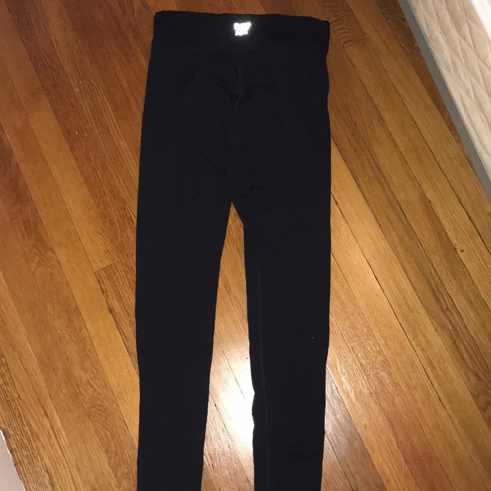 Victoria’s Secret pink fleece lined leggings